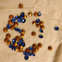 7 mm. chatons i krystal blå.